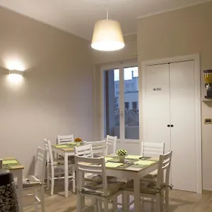  Couette-café Syrakos Italie